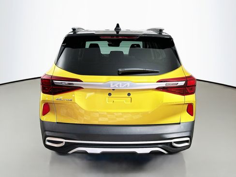 Certified 2023 Kia Seltos S image 6