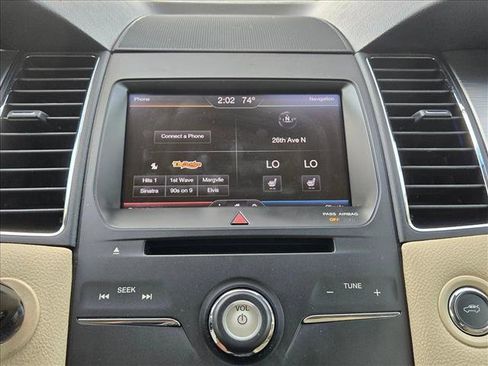 Used 2013 Ford Taurus SEL FWD image 12
