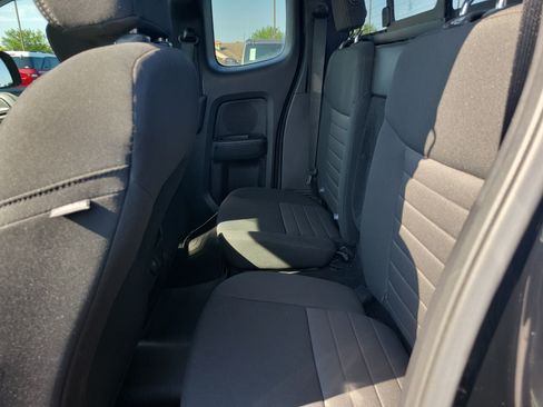 Used 2019 Ford Ranger XLT w/ Equipment Group 302A Luxury AWD/4WD image 12