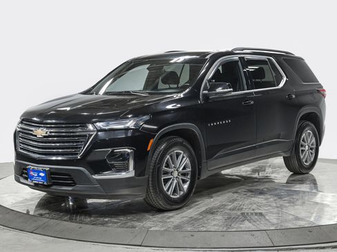 Used 2023 Chevrolet Traverse LT AWD/4WD image 1