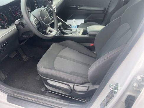 Used 2023 Kia K5 LXS FWD image 6