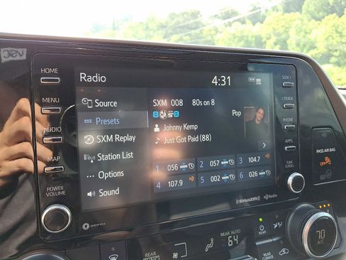 Used 2022 Toyota Highlander XLE image 20