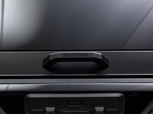 Used 2026 GMC Sierra 2500 AT4X image 25