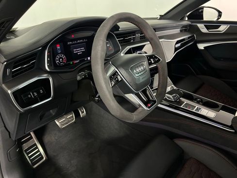 Used 2024 Audi RS 7 Performance image 23