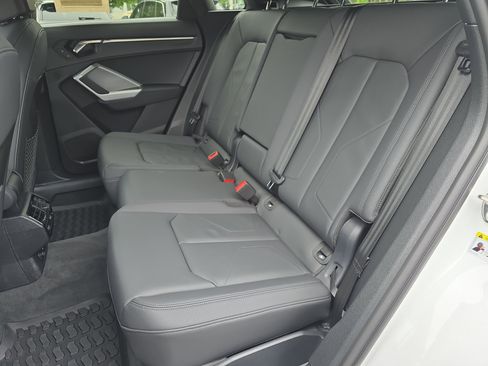 Certified 2025 Audi Q3 2.0T Premium w/ Convenience Package AWD/4WD image 14