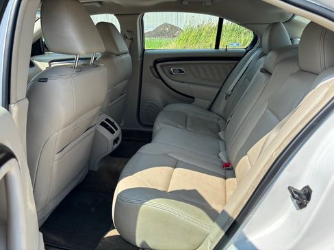 Used 2012 Ford Taurus Limited AWD/4WD image 12