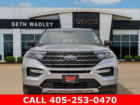 Used 2023 Ford Explorer XLT w/ Equipment Group 202A AWD/4WD image 2