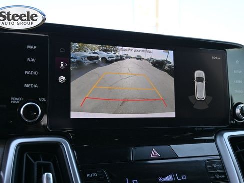 Used 2023 Kia Sorento EX w/ Panoramic Sunroof Package FWD image 13