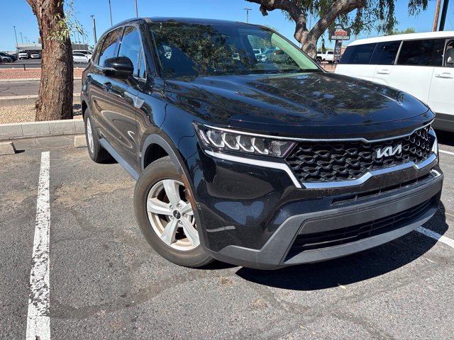 Used 2023 Kia Sorento LX FWD image 4