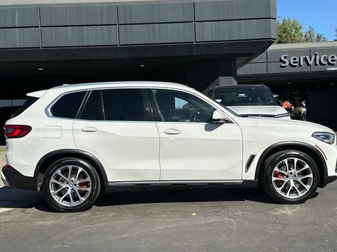Used 2019 BMW X5 xDrive40i w/ Premium Package 2 AWD/4WD image 3