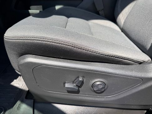 Used 2021 RAM 1500 Big Horn AWD/4WD image 14