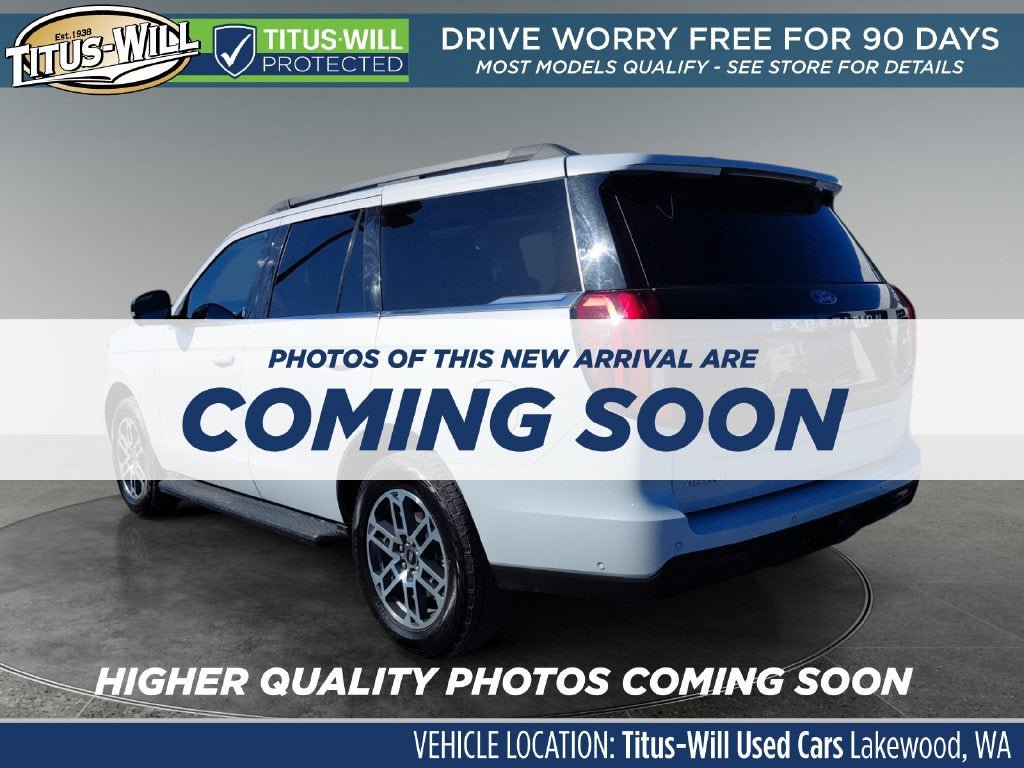 Used 2025 Ford Expedition Active AWD/4WD image 3
