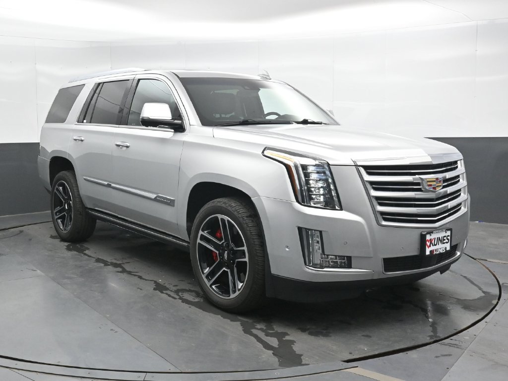 Used 2018 Cadillac Escalade Platinum AWD/4WD image 5