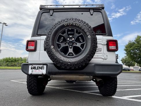 Used 2023 Jeep Wrangler Unlimited Sport AWD/4WD image 8