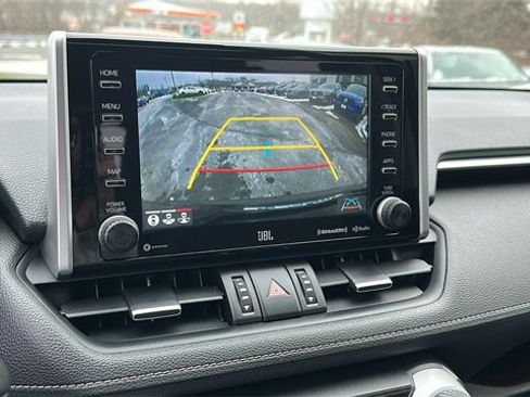 Used 2021 Toyota RAV4 Limited image 17