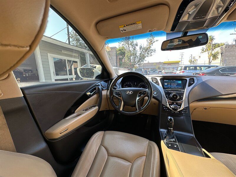 Used 2012 Hyundai Azera FWD image 15