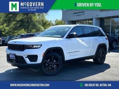 Used 2023 Jeep Grand Cherokee Altitude