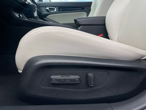 Certified 2024 Honda Civic Touring image 24