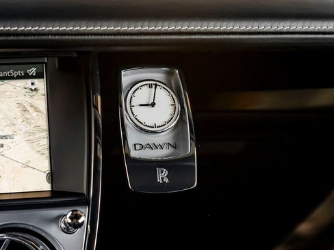Certified 2018 Rolls-Royce Dawn RWD image 12