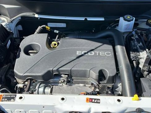 Used 2021 Chevrolet Equinox LS w/ LS Convenience Package FWD image 12