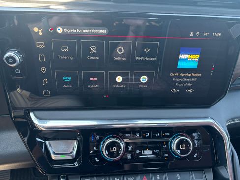 New 2025 GMC Sierra 2500 Denali Ultimate image 15