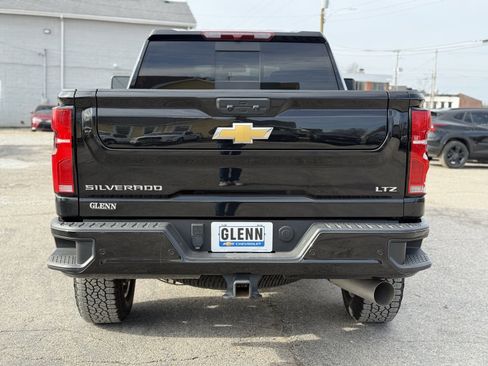 Used 2025 Chevrolet Silverado 2500 LTZ w/ Z71 Chrome Sport Edition image 7