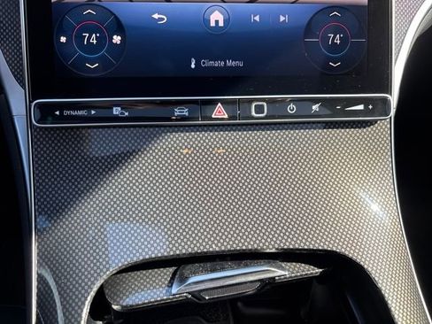 Used 2024 Mercedes-Benz GLC 300 4MATIC image 18