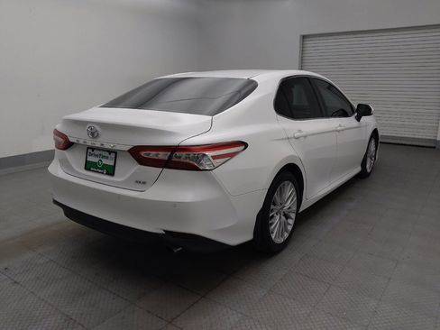 Used 2018 Toyota Camry XLE FWD image 9