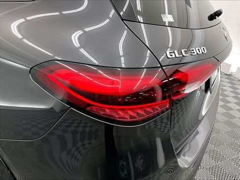 Used 2025 Mercedes-Benz GLC 300 4MATIC w/ AMG Line image 27