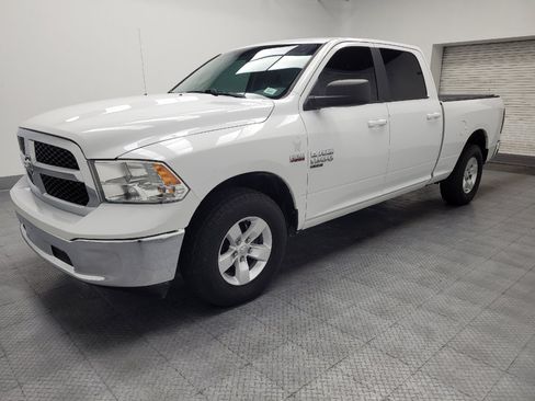 Used 2019 RAM 1500 Classic SLT RWD image 2