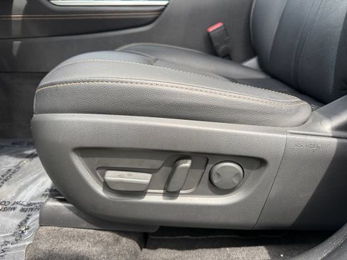 Used 2025 MAZDA CX-70 Plug-In Hybrid w/ Premium Pkg AWD/4WD image 10
