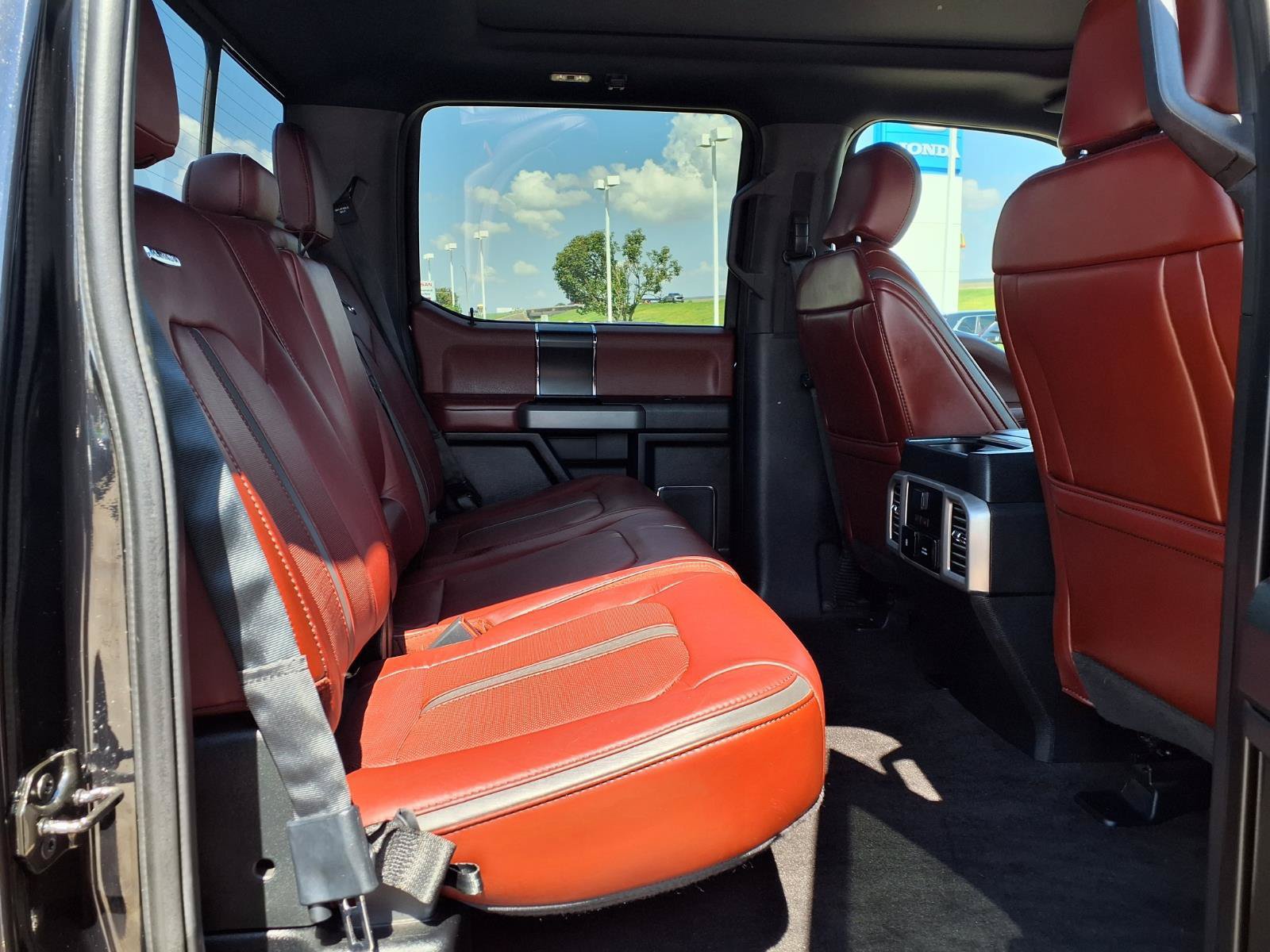 Used 2020 Ford F150 Platinum w/ Equipment Group 701A Luxury AWD/4WD image 15