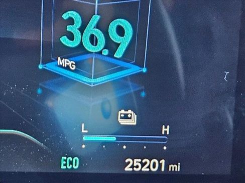 Certified 2024 Hyundai Tucson Limited image 16