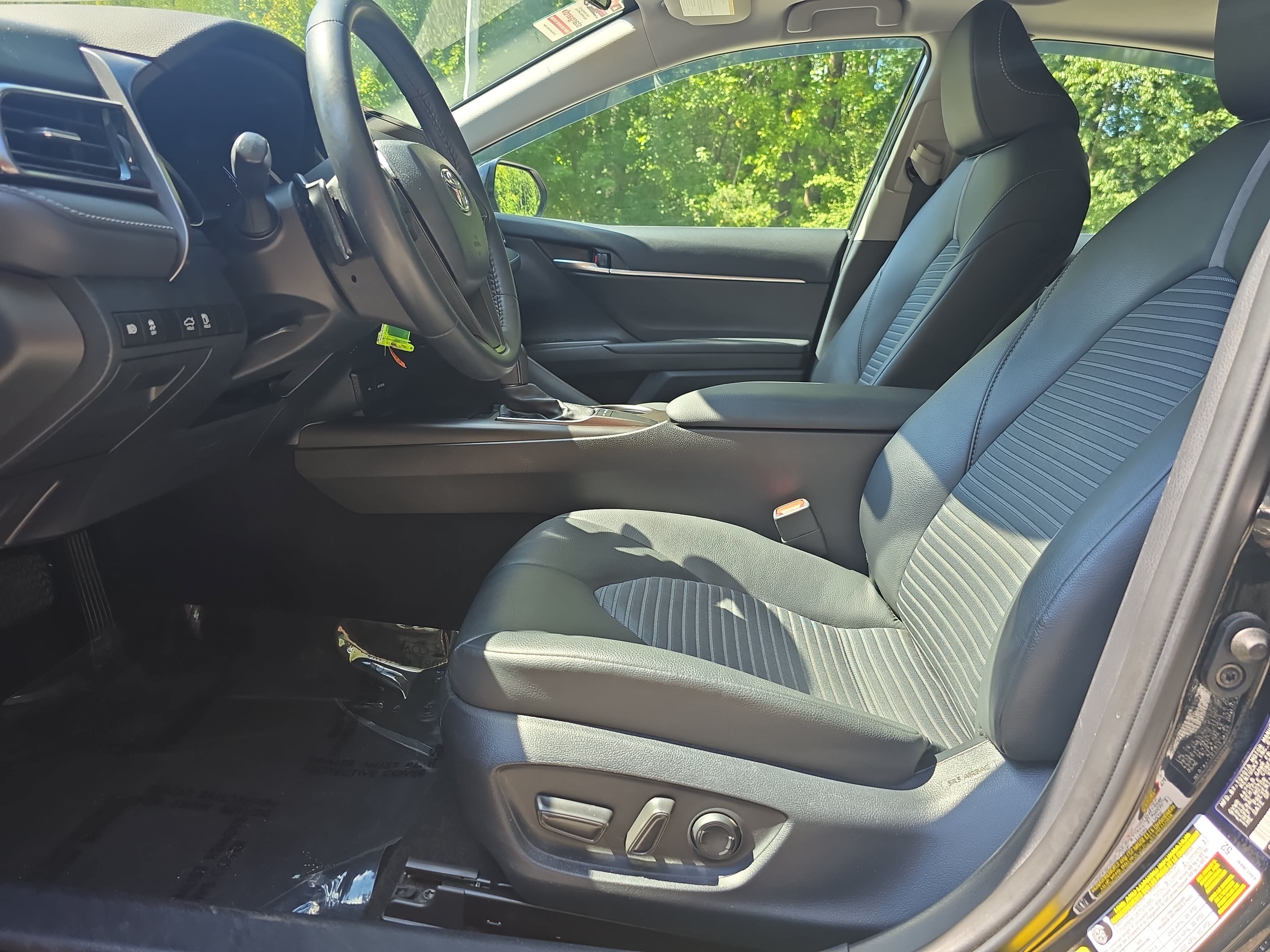 Used 2024 Toyota Camry SE FWD image 14