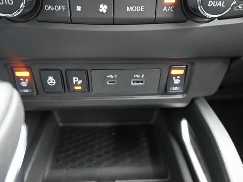 Used 2025 Nissan Frontier SV w/ SV Convenience Package AWD/4WD image 23