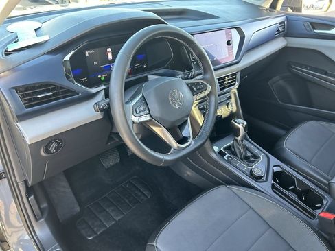 Used 2022 Volkswagen Taos SE AWD/4WD image 14
