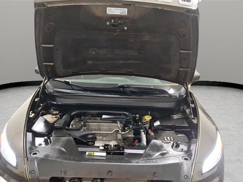 Used 2016 Jeep Cherokee Limited AWD/4WD image 9