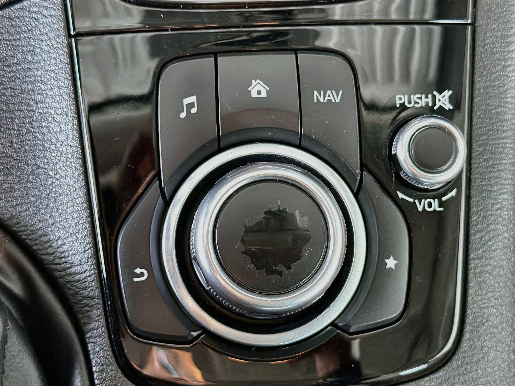 Used 2016 MAZDA MAZDA3 i Touring w/ Popular Equipment Package FWD image 25