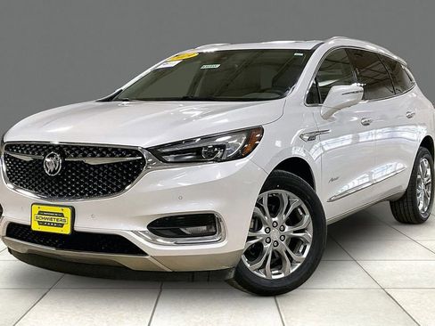 Used 2019 Buick Enclave Avenir AWD/4WD image 2