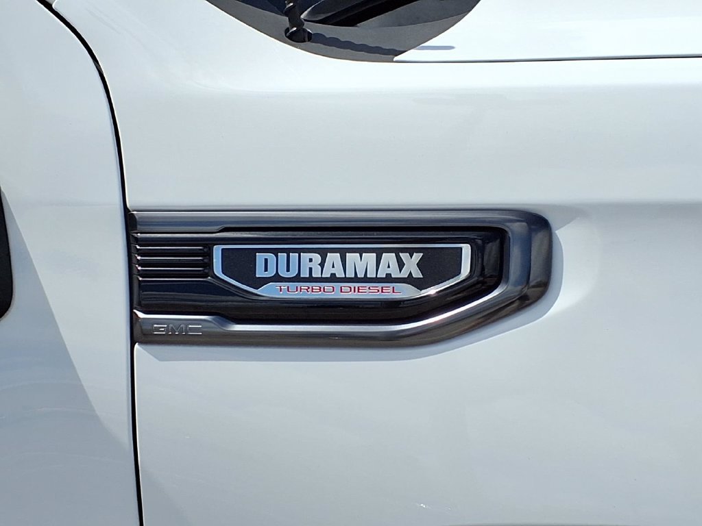 Used 2021 GMC Sierra 1500 AT4 w/ AT4 Preferred Package AWD/4WD image 11