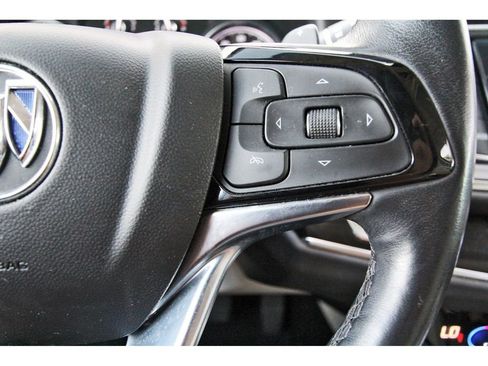 Used 2024 Buick Enclave Essence w/ Experience Buick Package FWD image 16