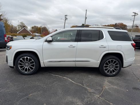 Used 2023 GMC Acadia Denali w/ Denali Ultimate Package image 8