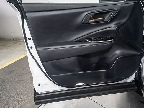 Certified 2025 Toyota Crown Signia w/ Advanced Technology Package image 23