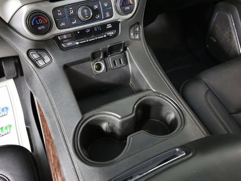 Used 2019 GMC Yukon SLT AWD/4WD image 40