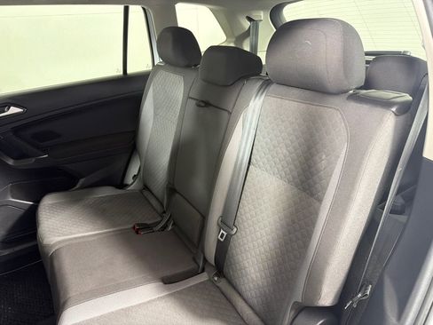 Used 2018 Volkswagen Tiguan S w/ 3rd Row Seat Package AWD/4WD image 20