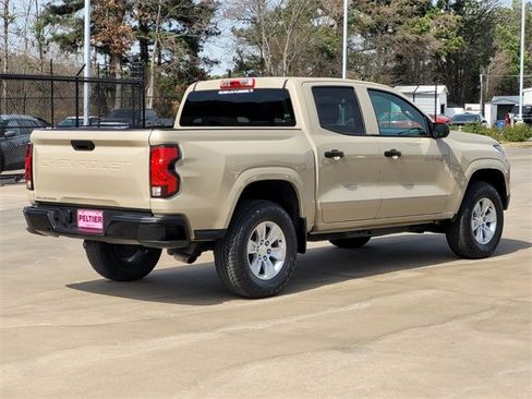 Used 2023 Chevrolet Colorado W/T image 4