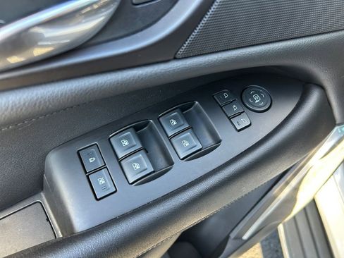 Used 2020 Cadillac Escalade Luxury AWD/4WD image 23