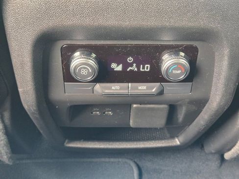 Used 2025 GMC Acadia Elevation FWD image 19