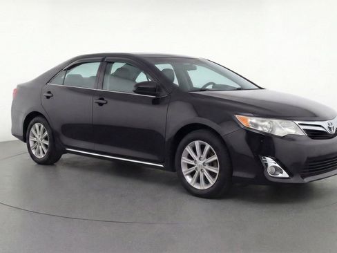 Used 2012 Toyota Camry SE image 6