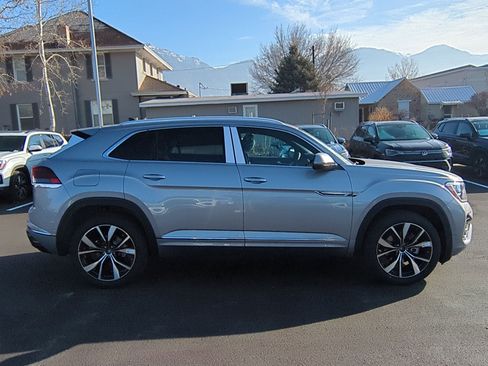New 2026 Volkswagen Atlas Cross Sport SEL Premium R-Line AWD/4WD image 2